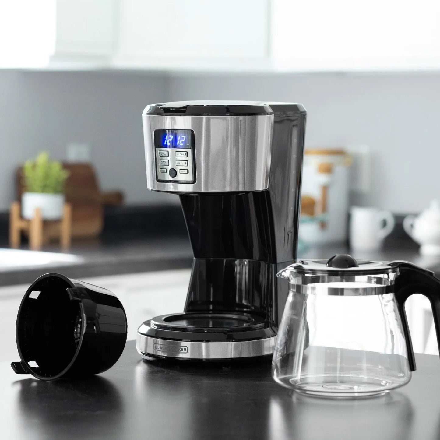 Cafetera Programable Black+Decker 12 Tazas CM1331S-LA