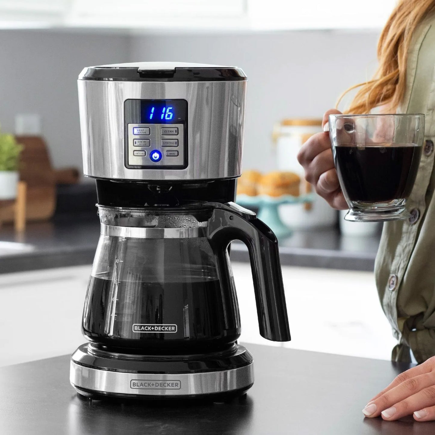 Cafetera Programable Black+Decker 12 Tazas CM1331S-LA