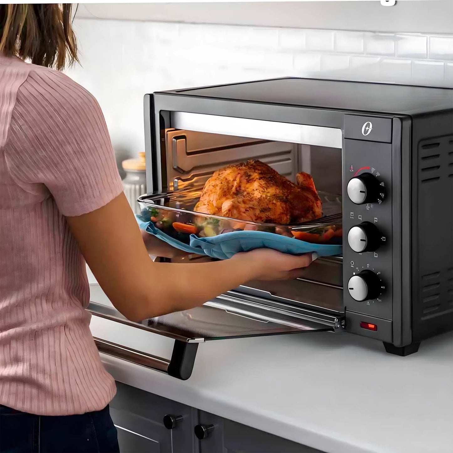 Horno Tostador Oster 45 Litros Tecnología de Convección TSSTTV0045-GR