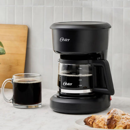 Cafetera Oster 5 Tazas Negra BVSTDCS51B