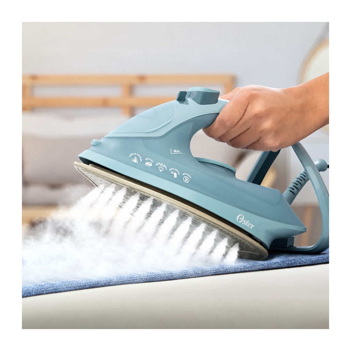Plancha de Vapor Oster AeroGlidePlus Verde GCSTAC7402