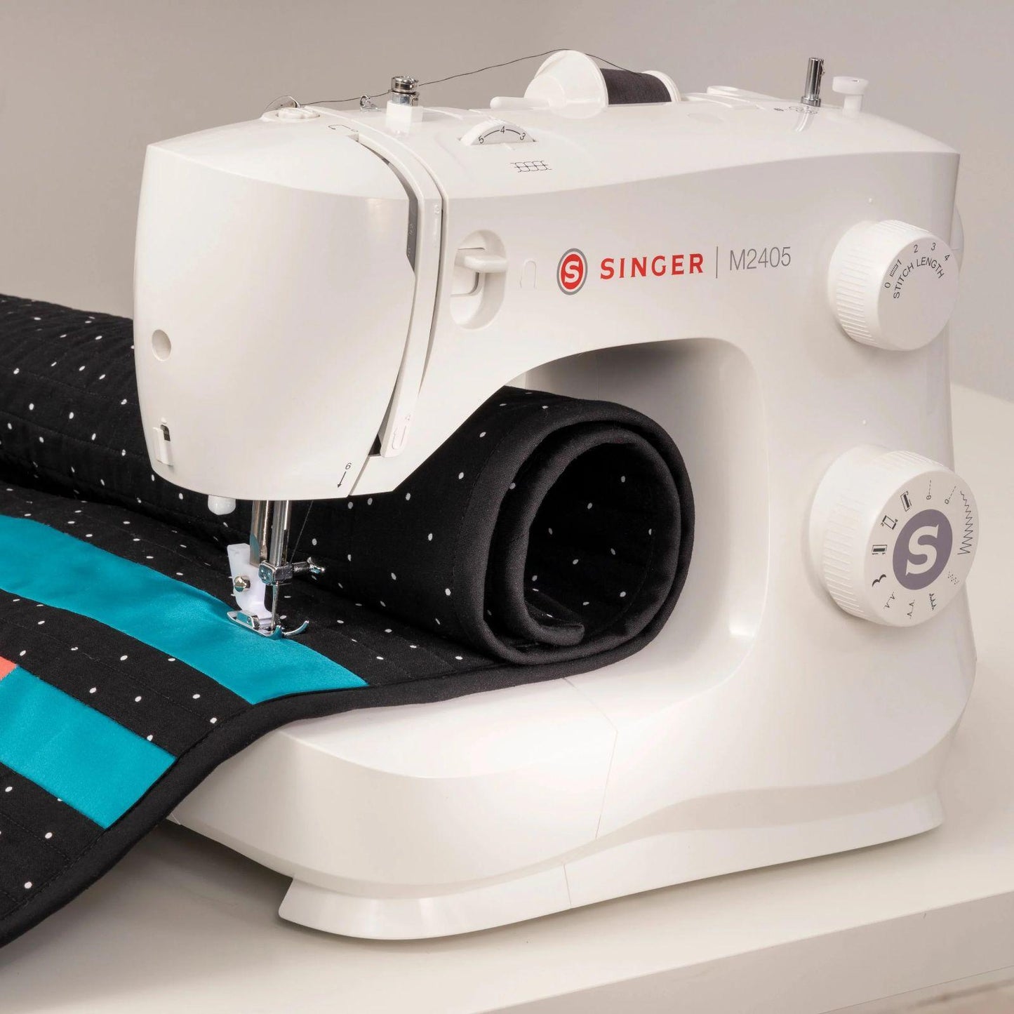 Máquina de Coser Singer M2405