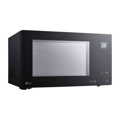 Horno de Microondas LG NeoChef 1.5 Pies Cúbicos Smart Inverter Negro MS1596DIB