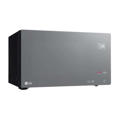Horno de Microondas NeoChef 1.5 Pies Cúbicos LG MS1596DIR