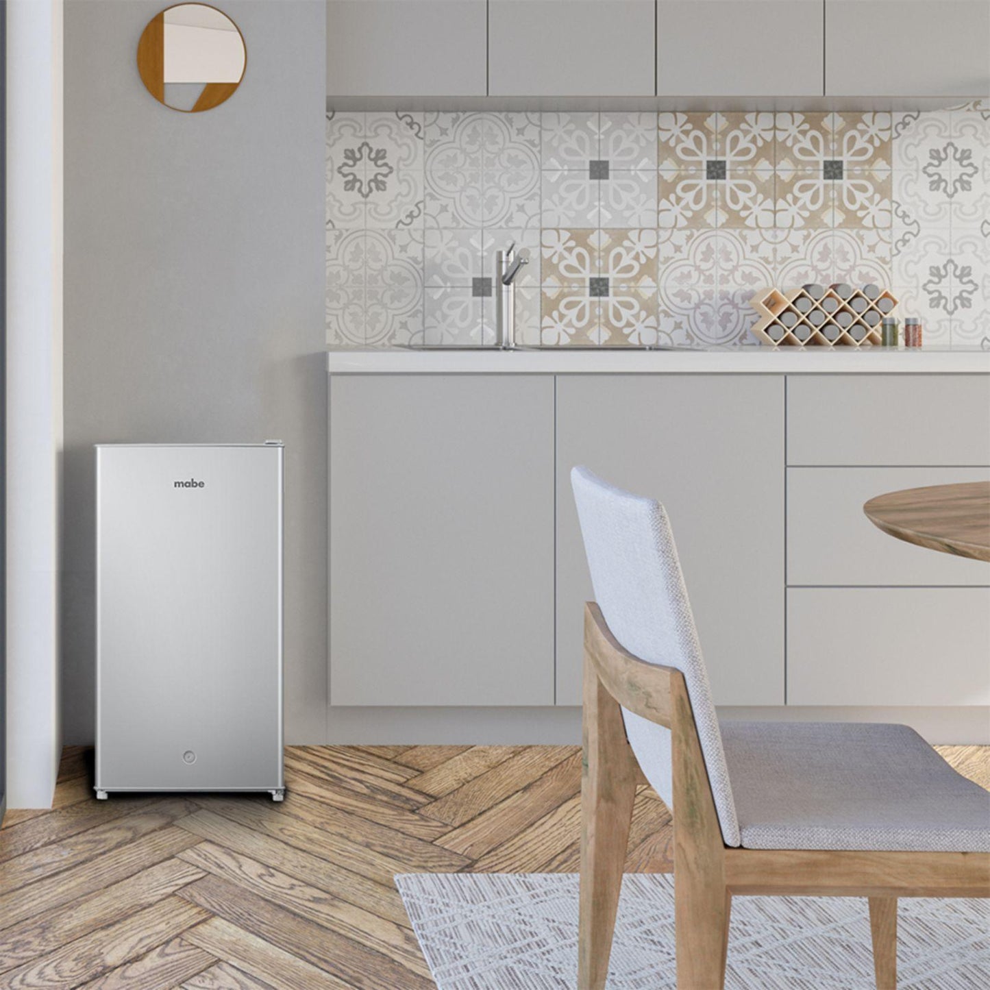 Frigobar Mabe 4 Pies Cúbicos Gris RMF0411PYMX1