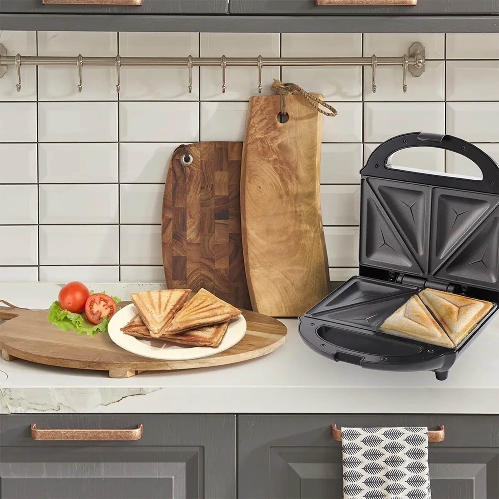 Sandwichera Premium MasterChef Power Ready 2 Rebanadas Negro MK-SM-BLA